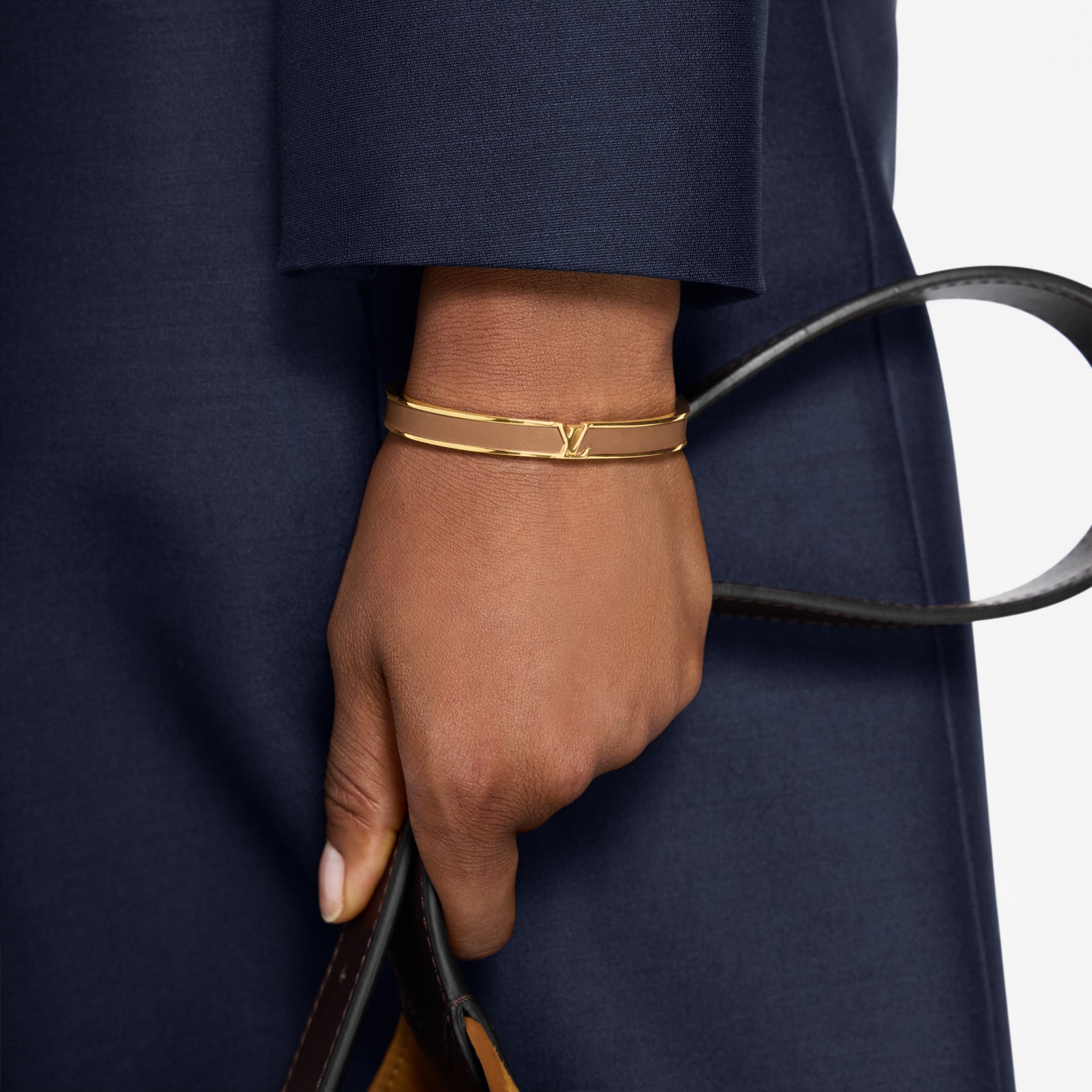 LV Initiales Bracelet S00 - Women - Fashion Jewelry | LOUIS VUITTON ®